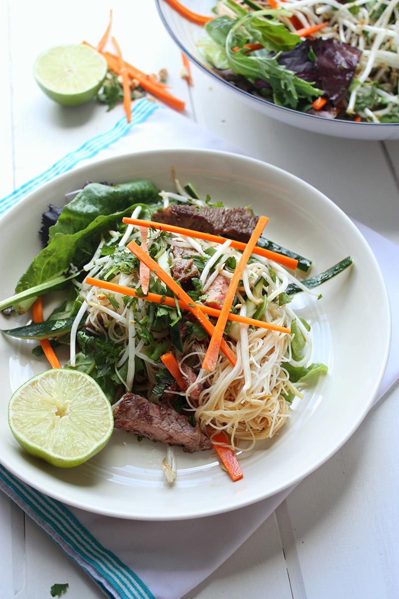 vietnamese beef salad www.thehomecookskitchen.com healthy, fresh , delicious and easy to make! perfect summer recipe
