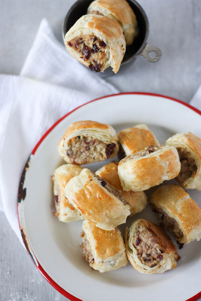 Pork Cranberry & Goat Cheese sausage rolls - start planning the perfect holiday season feast www.thehomecookskitchen.com