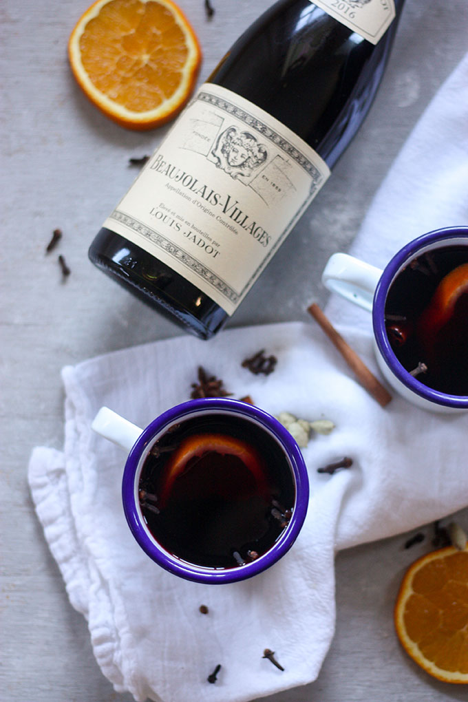 Mulled Wine - the perfect addition to your Christmas celebrations www.thehomecookskitchen.com